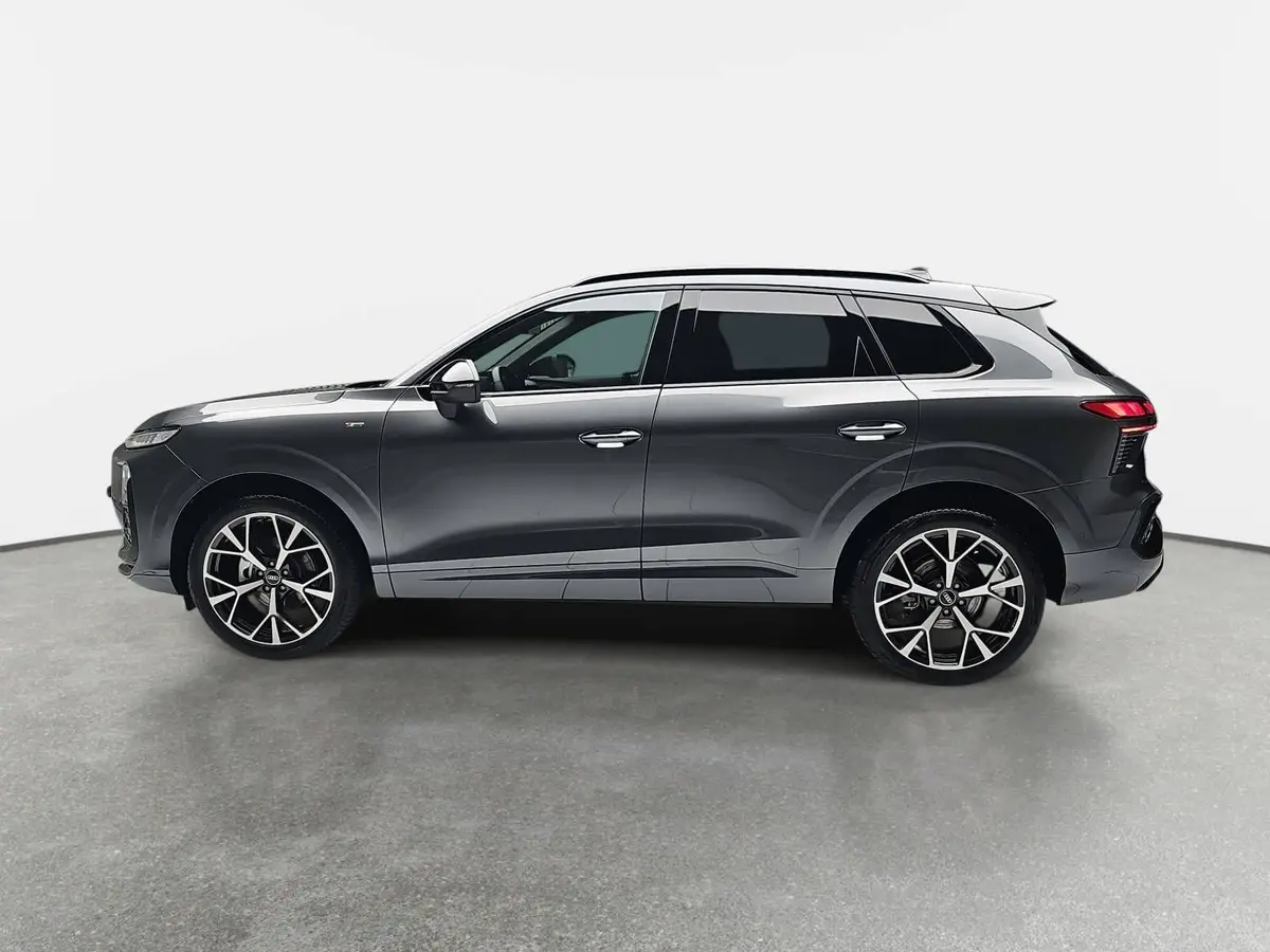 AUDI Q3 TFSI S-TRONIC S-LINE NAVI LED-PLUS ACC BLACK-STYLE