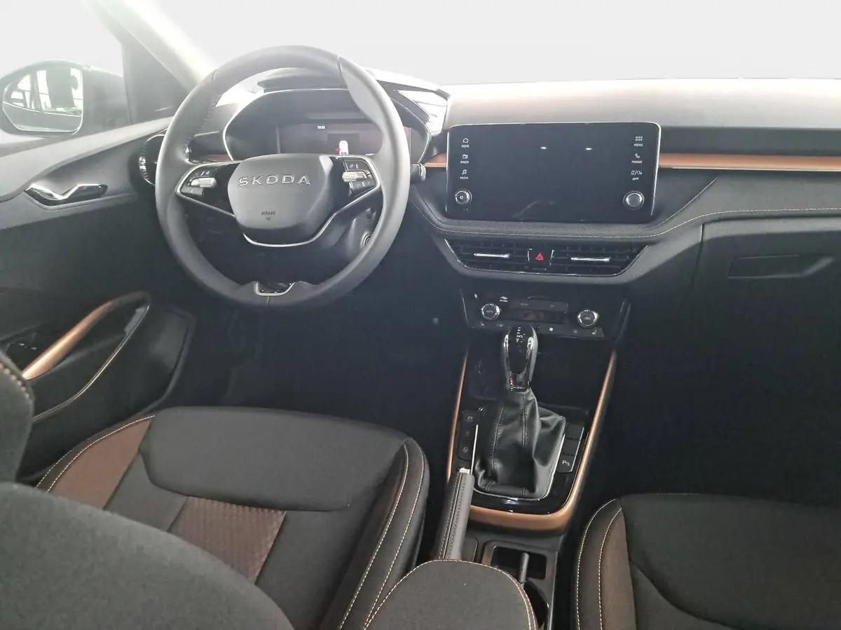 SKODA FABIA 1.0 TSI DSG 130 JAHRE PREMIUM LED KAMERA LM16