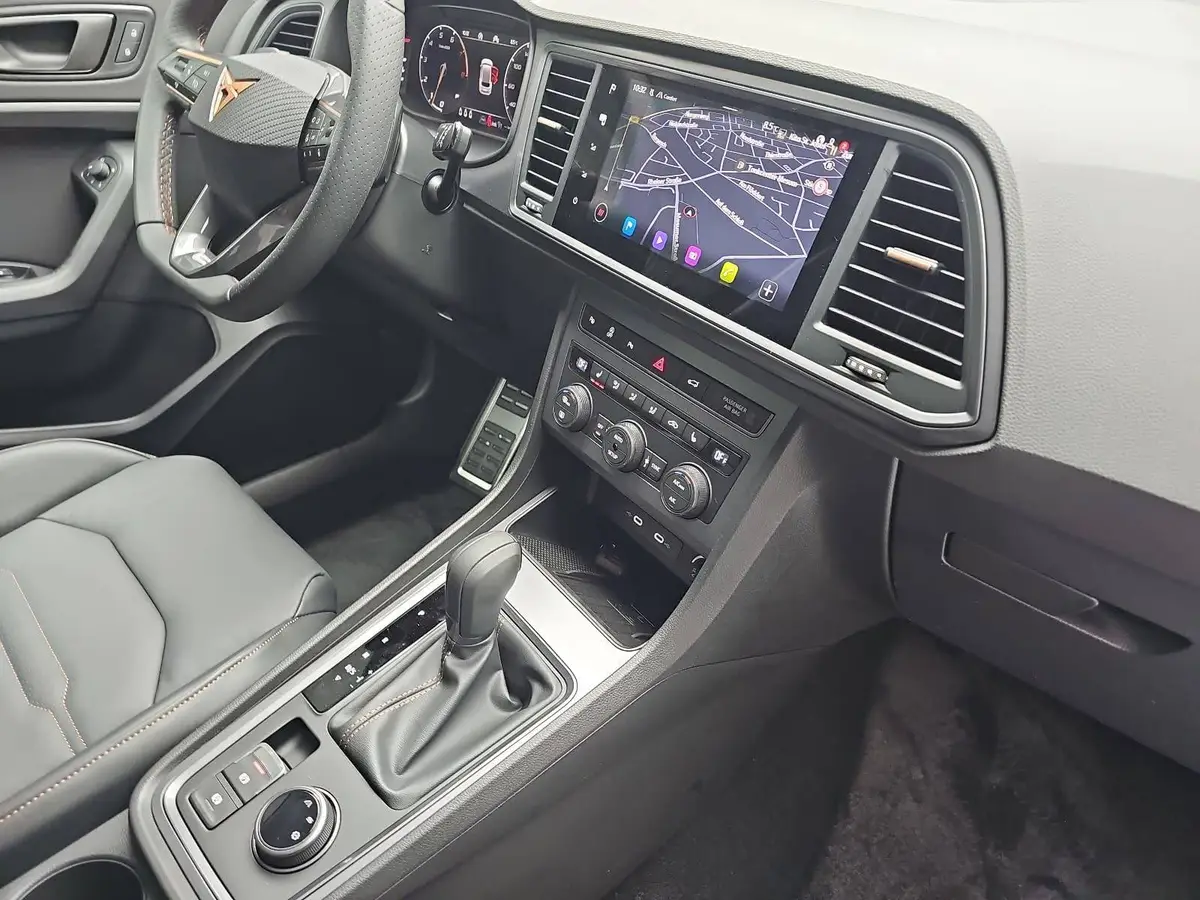 CUPRA ATECA 1.5 TSI DSG NAVI LED ACC LEDER KAMERA LM19