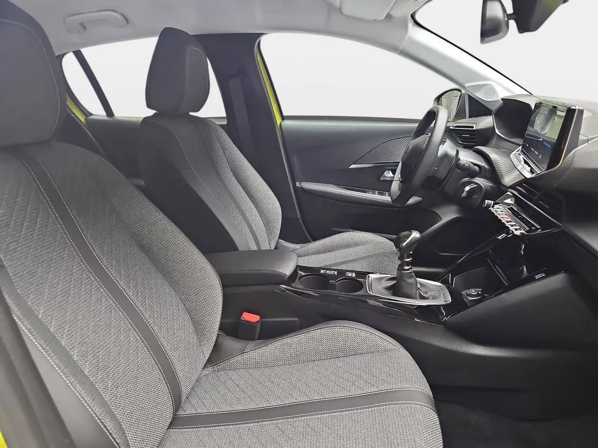 PEUGEOT 208 1.2 PURETECH 100 ALLURE LED DAB LM