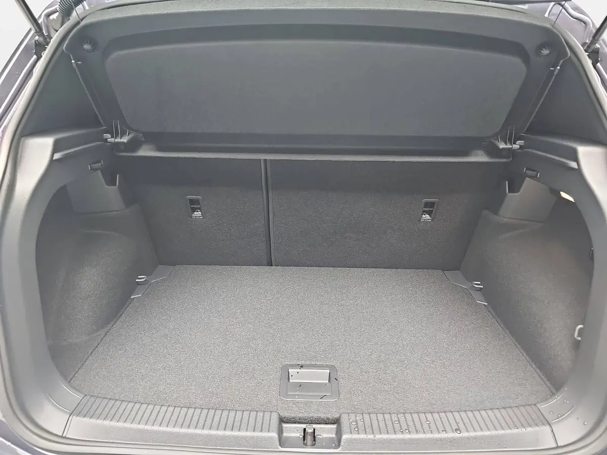 VW T-CROSS 1.5 TSI DSG R-LINE LED WINTER ACC