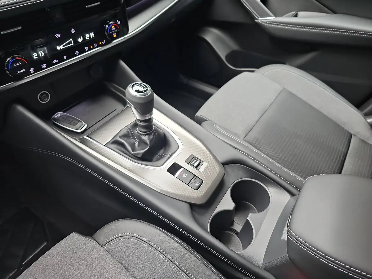 NISSAN QASHQAI 1.3 DIG-T MHEV N-CONNECTA WINTER KOMFORT