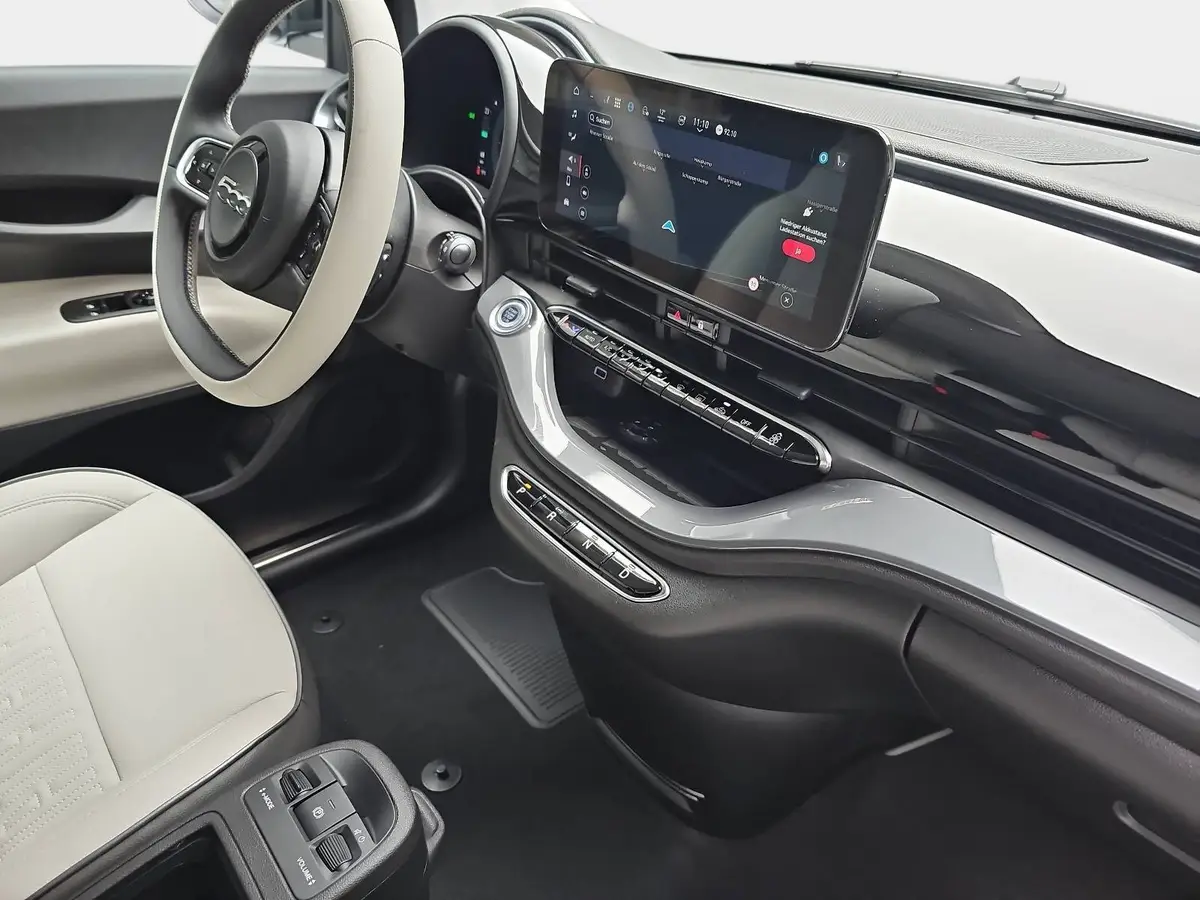 FIAT 500 ELEKTRO 42 KWH LA PRIMA 3+1 MJ25