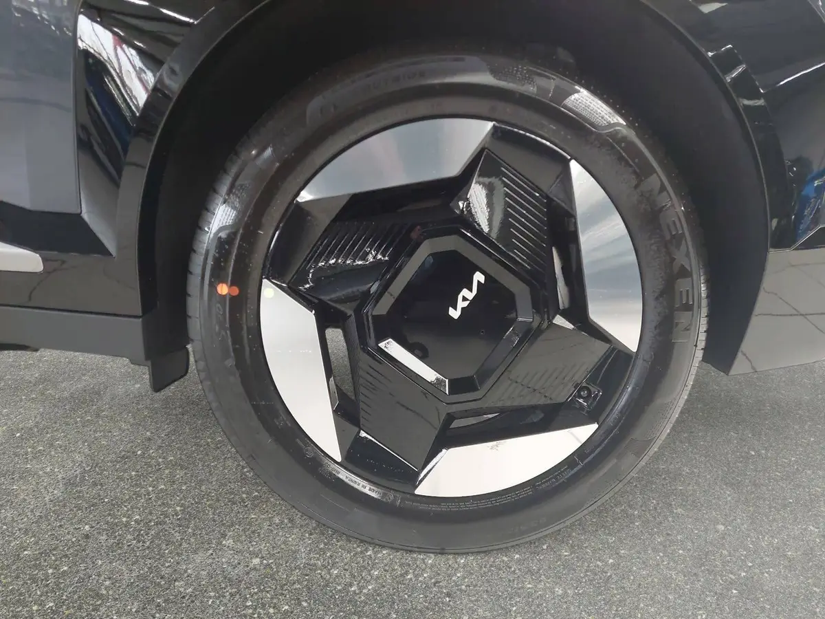 KIA EV5 81.4 KWH EARTH MJ26 DRIVEWISE LED