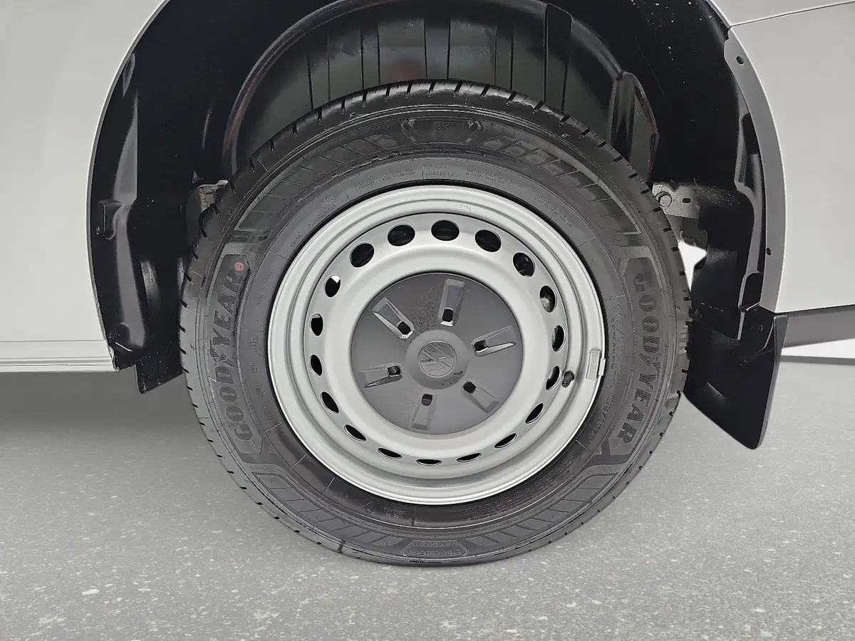 VW T7 TRANSPORTER 2.0 TDI KASTEN L2H1 NAVI LED 3-SITZER PDC KAMERA