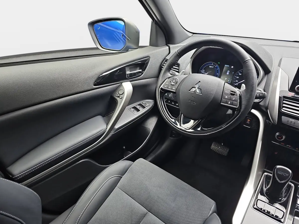 MITSUBISHI ECLIPSE CROSS 2.4 MIVEC PHEV CVT SELECT NAVI LED STANDH. 360° LM