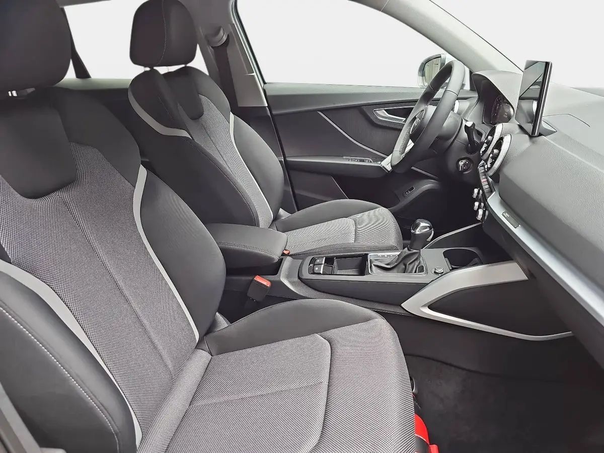 AUDI Q2 35 TFSI S-TRONIC S LINE NAVI LED ACC EL.HECKKL. WI