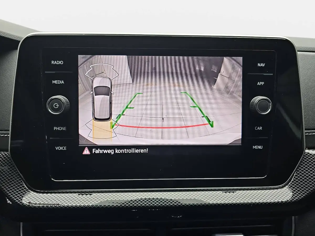 VW T-CROSS 1.5 TSI DSG R-LINE IQ-LED KLIMA DAB WINTER KAMERA 