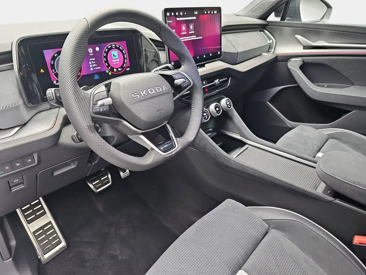 SKODA KODIAQ 1.5 TSI DSG SPORTLINE NAVI LED ACC PANO WINTER AHK