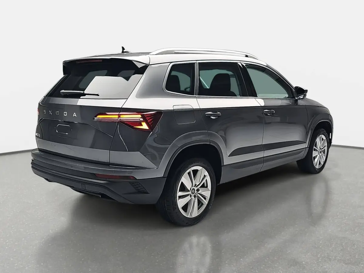 SKODA KAROQ 1.5 TSI DSG DRIVE NAVI LED AHK LM