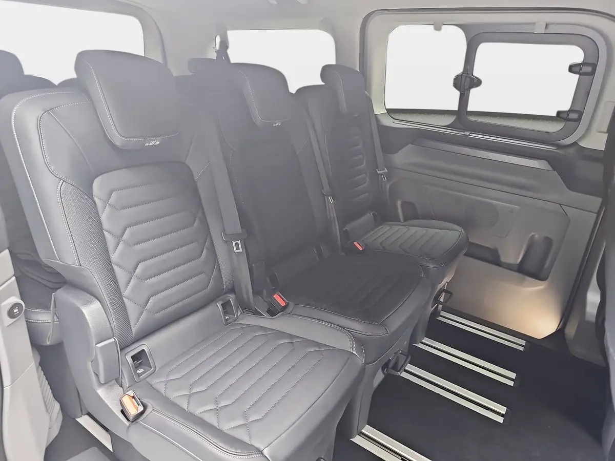 FORD TOURNEO CUSTOM 2.0 ECOBLUE AUTO. L1 TITANIUM X NAVI LED AHK
