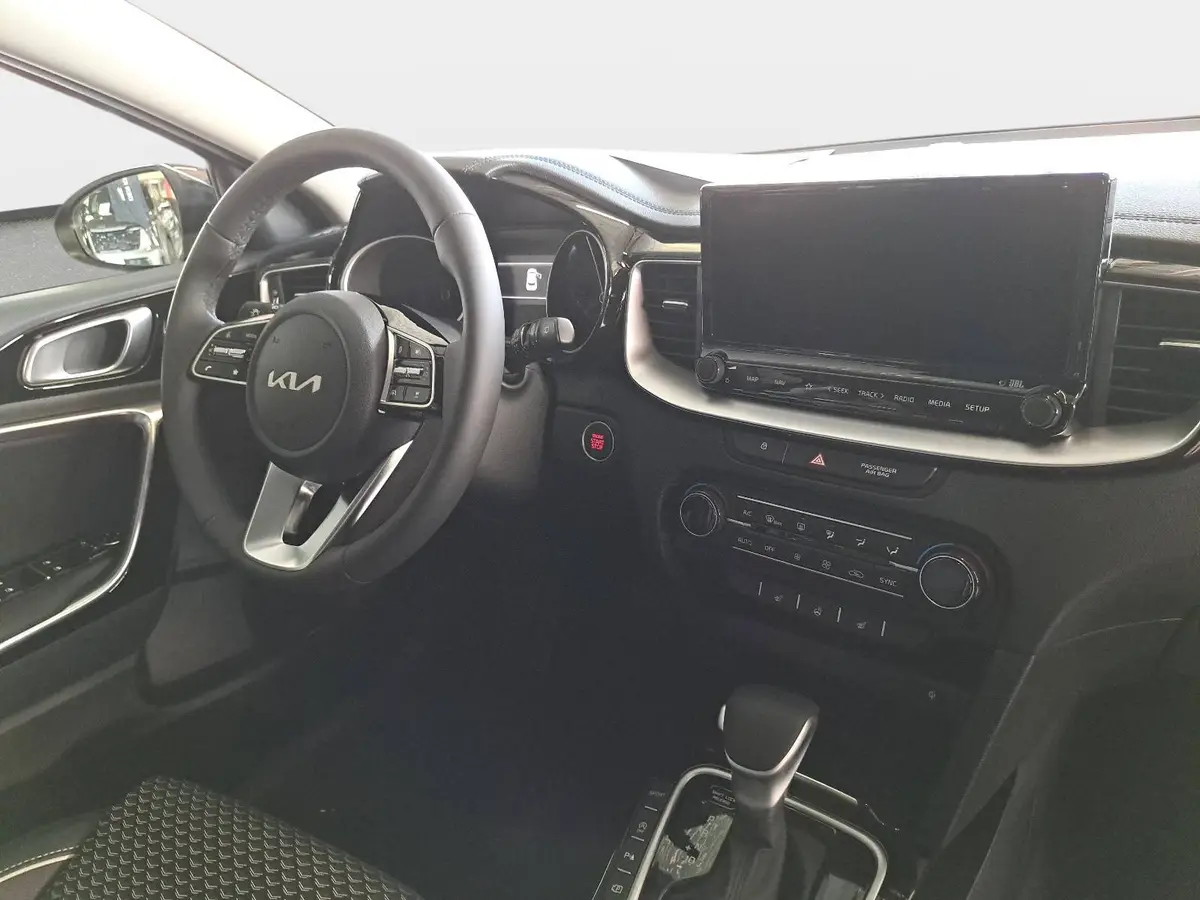 KIA XCEED 1.6 T-GDI 150 DCT SPIRIT MJ26 XCLUSIVE