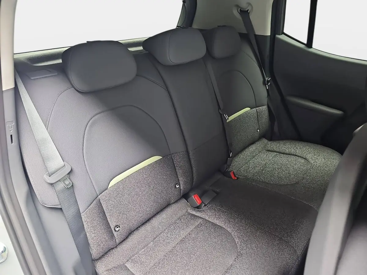 KIA EV2 42.2 KWH EARTH MJ27 WINTER-CONNECT TECHNOLOGY DRIVEWISE-PARK DESIGN