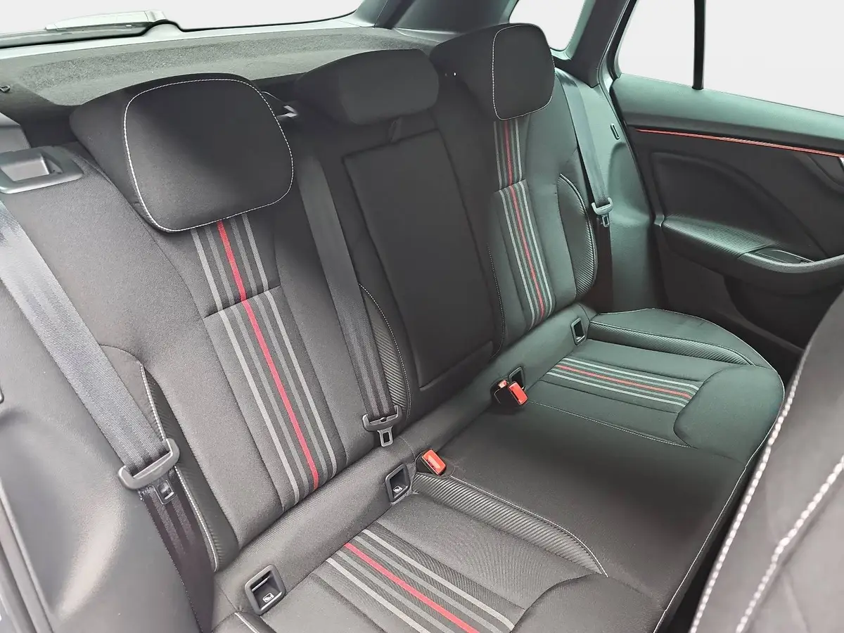 SKODA KAMIQ 1.5 TSI DSG MONTE CARLO NAVI MATRIX-LED PANO WINTE