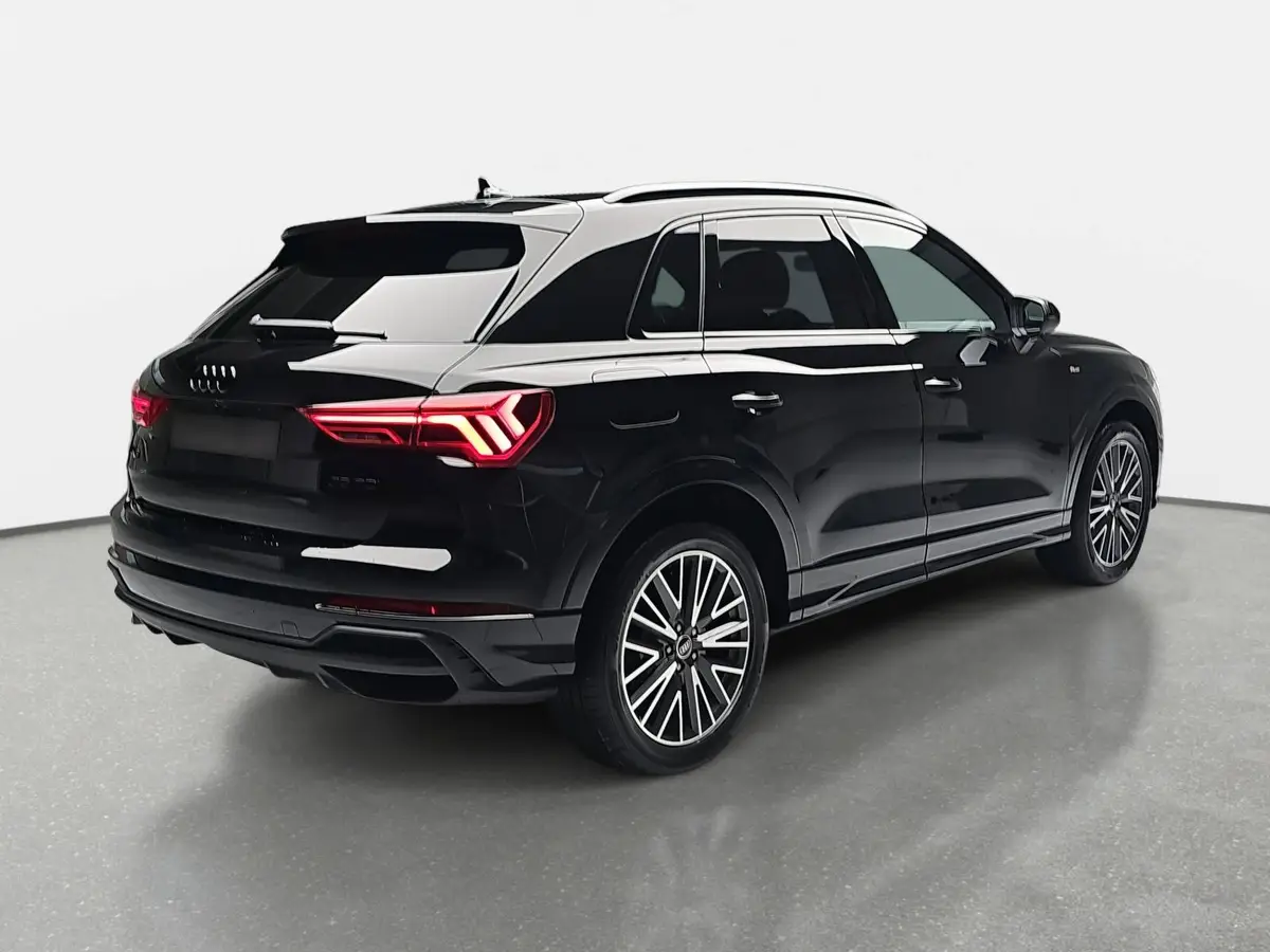 AUDI Q3 35 TDI S-TRONIC S LINE NAVI LED PANO ACC BLACK+ KA