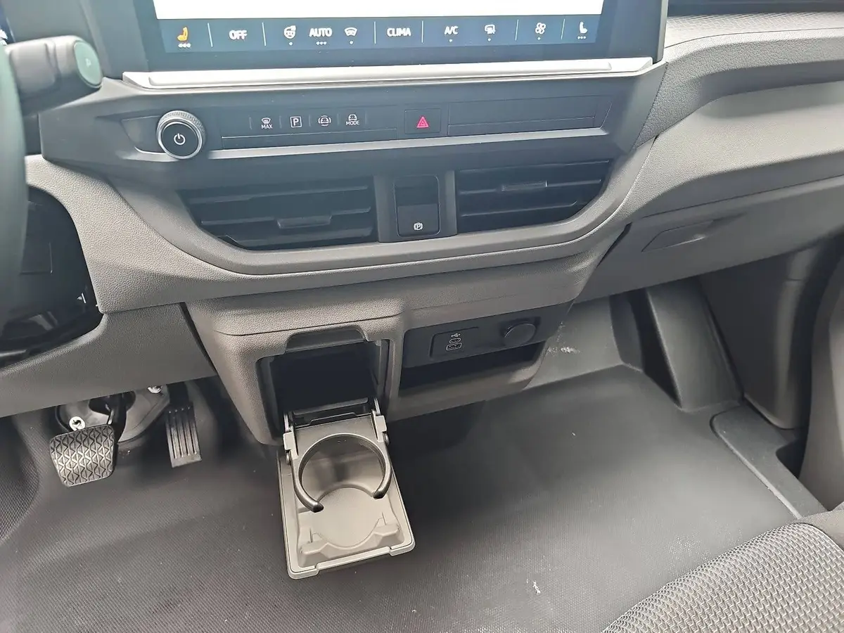 VW T7 TRANSPORTER 2.0 TDI DSG KASTEN L2H1 NAVI LED ACC WINTER 3-S KA