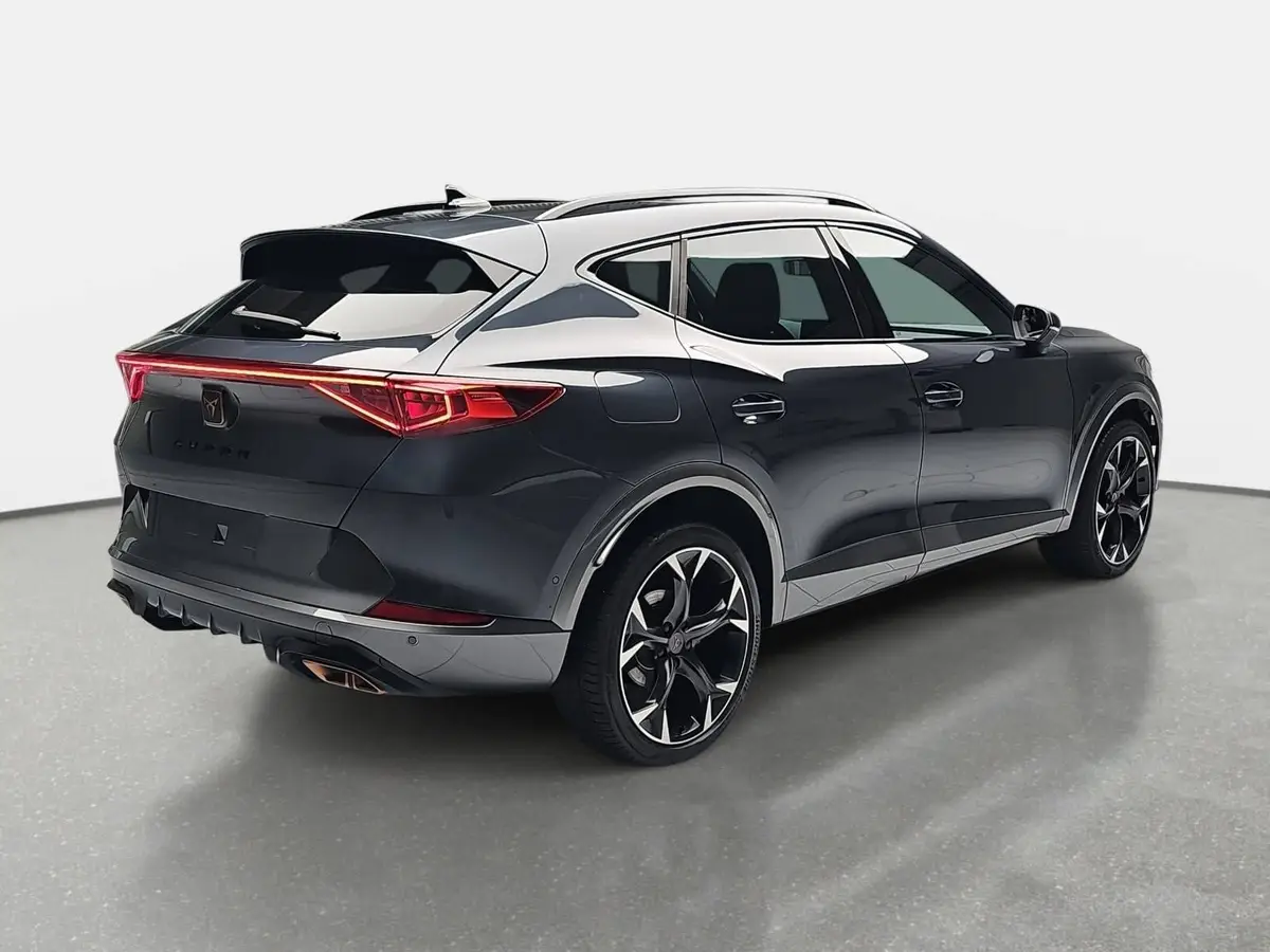CUPRA FORMENTOR 1.4 E-HYBRID DSG MATRIX PANO AHK