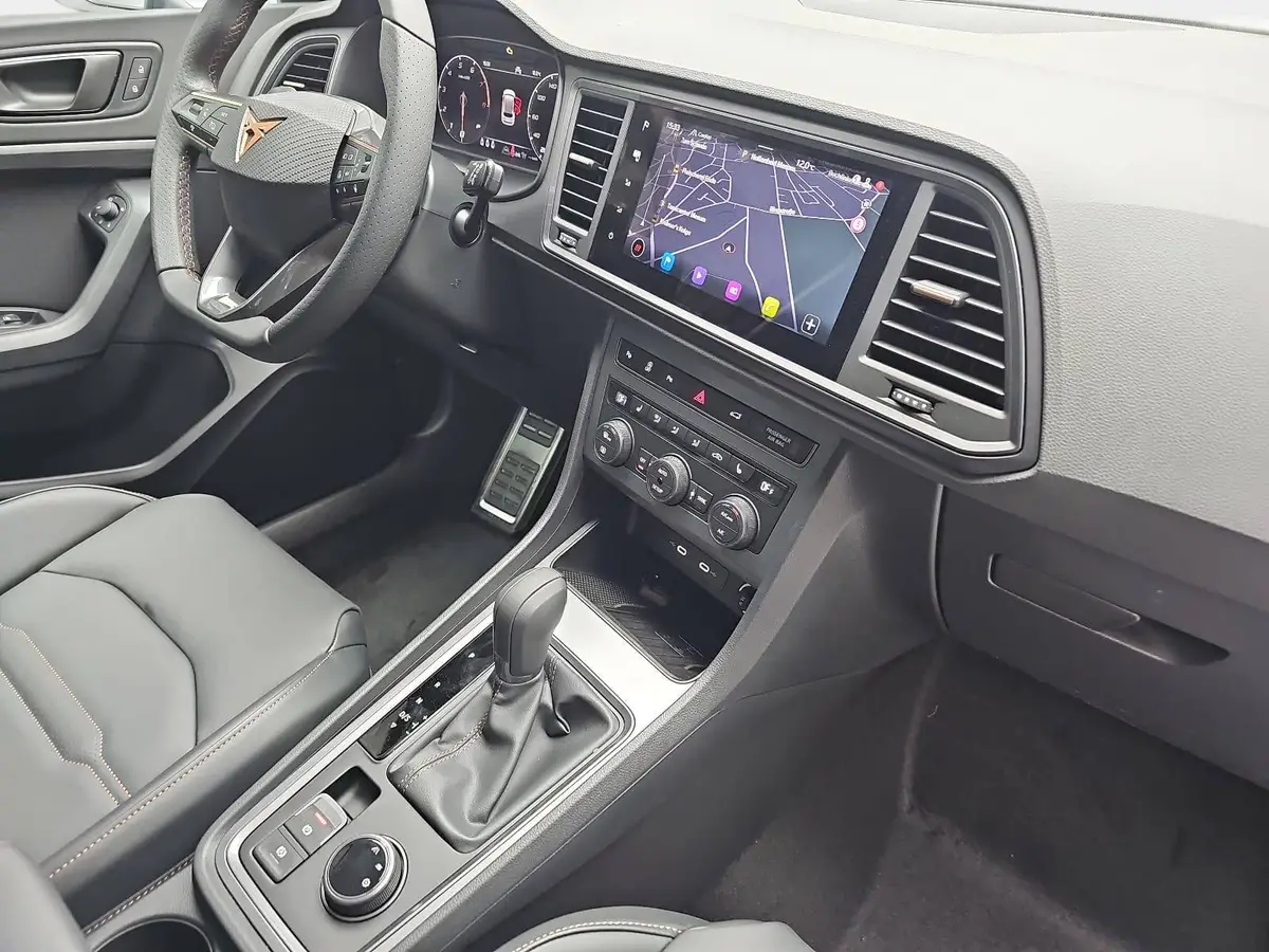 CUPRA ATECA 1.5 TSI DSG NAVI LED ACC LEDER AHK LM19