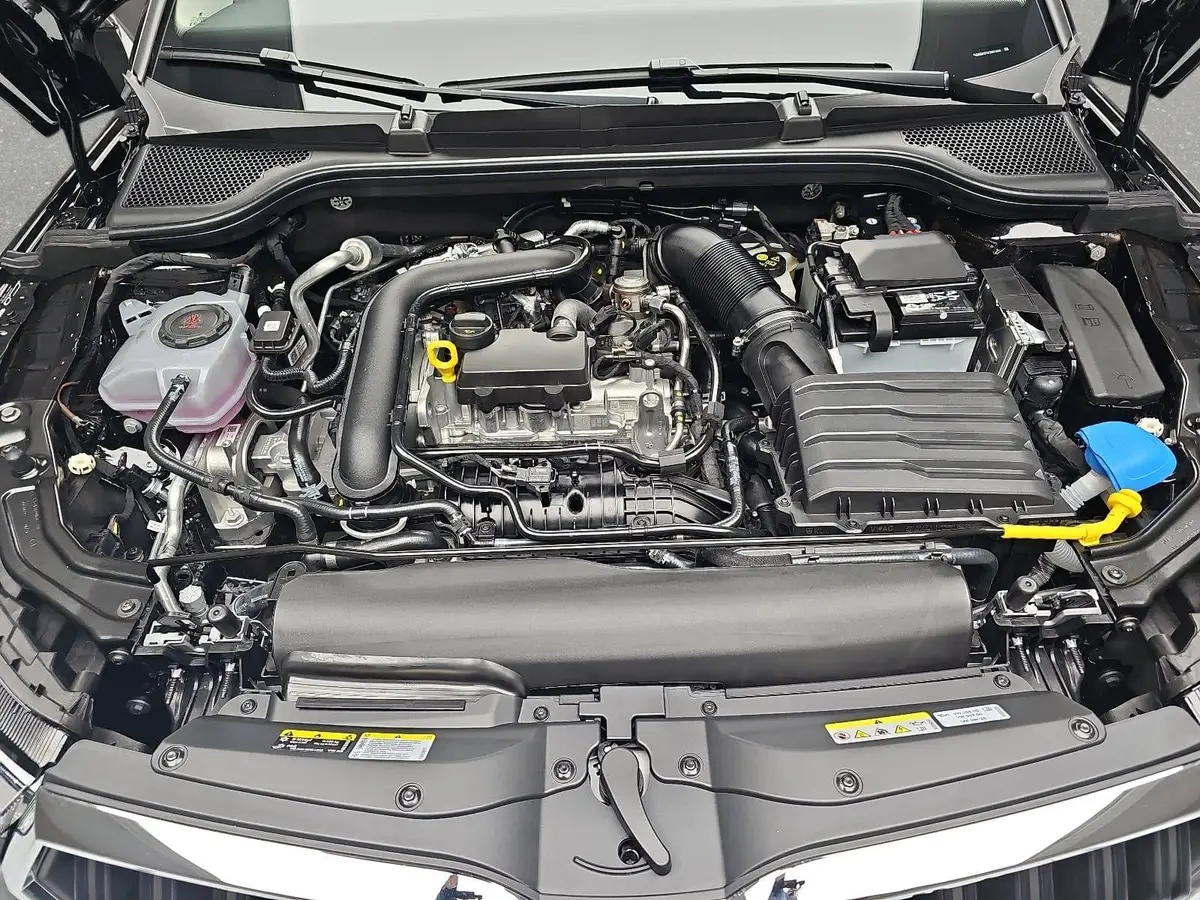 SKODA KAMIQ 1.0 TSI DSG CLASSIC LED KAMERA LM