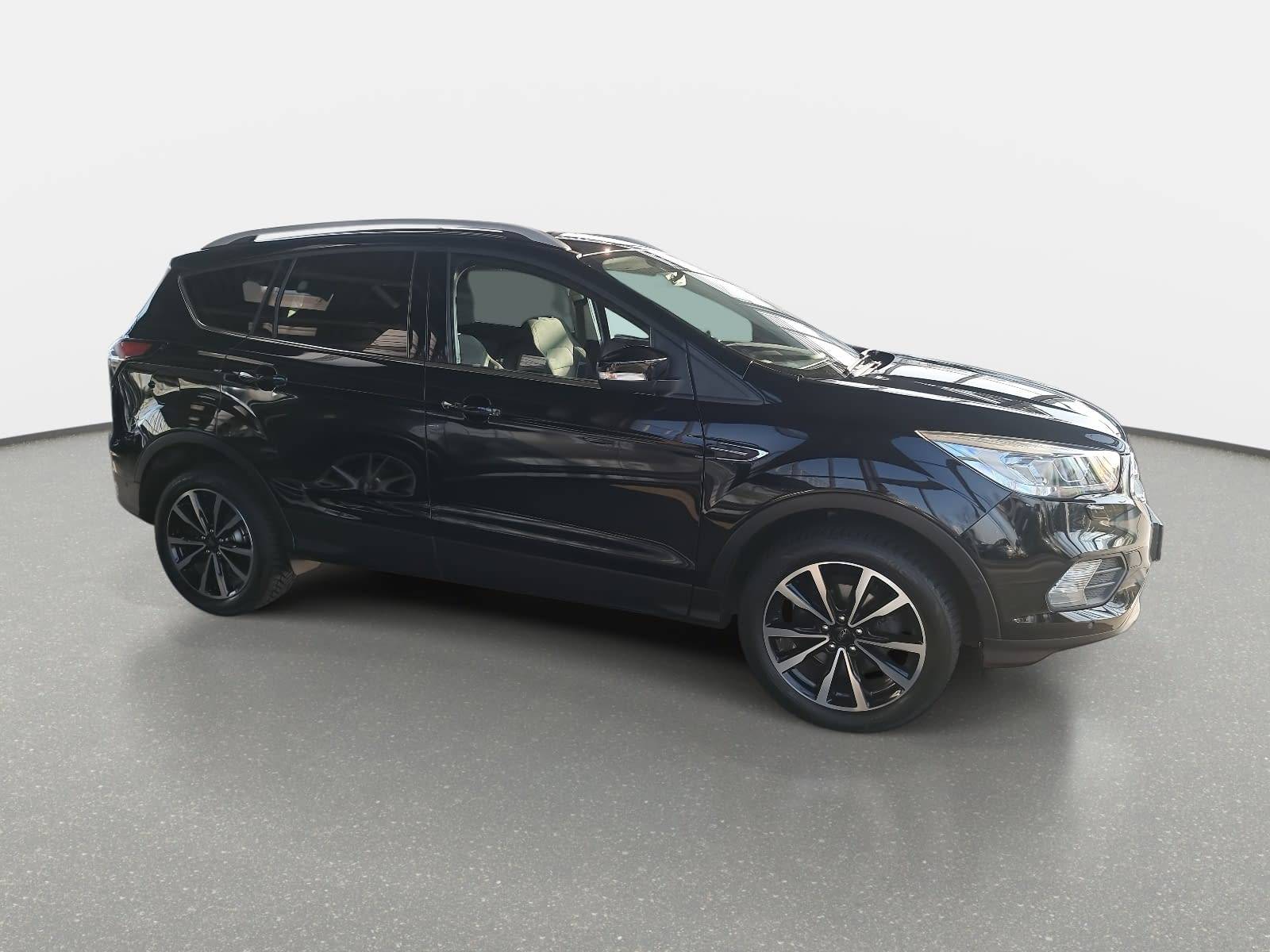 FORD KUGA 1.5 ECOBOOST 4X2 NAVI WINTER PDC LM17