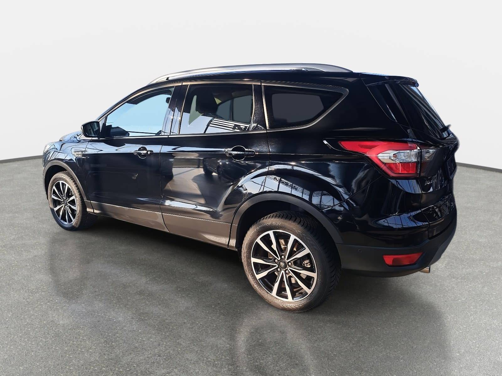 FORD KUGA 1.5 ECOBOOST 4X2 NAVI WINTER PDC LM17