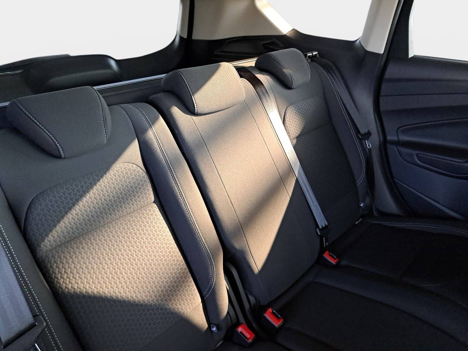 FORD KUGA 1.5 ECOBOOST 4X2 NAVI WINTER PDC LM17