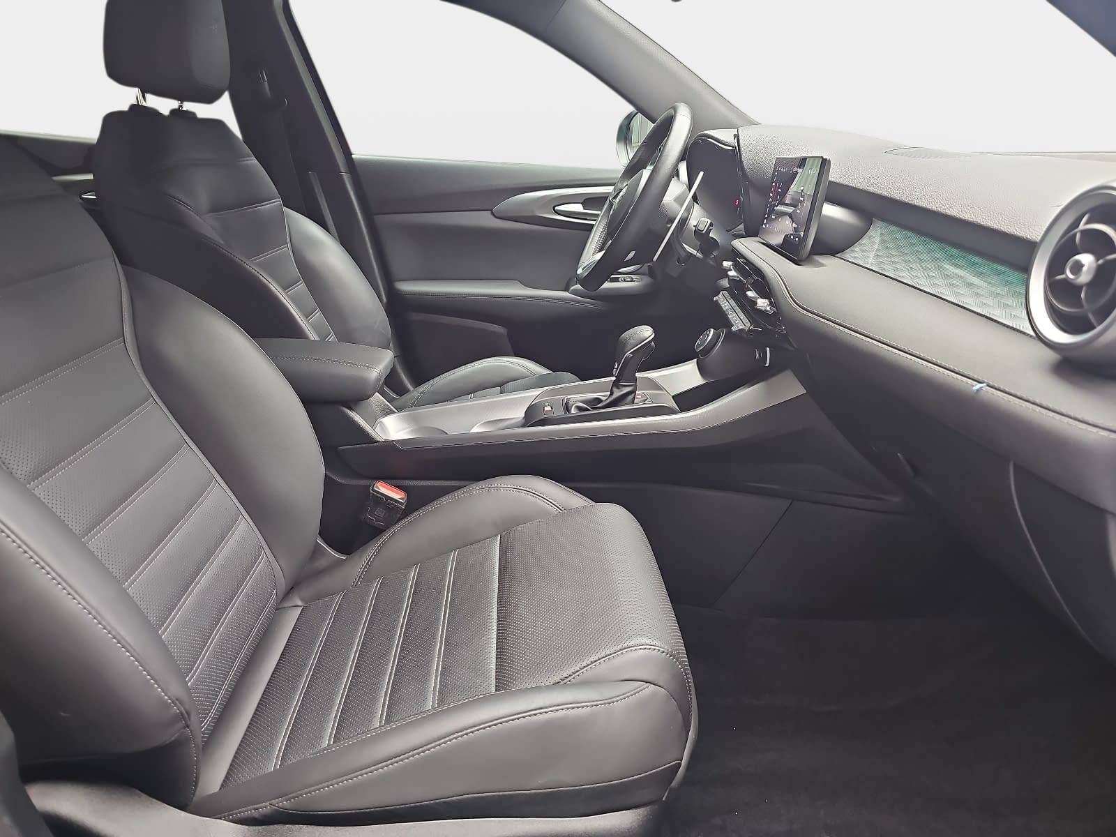 ALFA ROMEO TONALE 1.5T 48V-HYBRID SPECIALE NAVI LED LEDER H&K WINTER KAMERA LM20