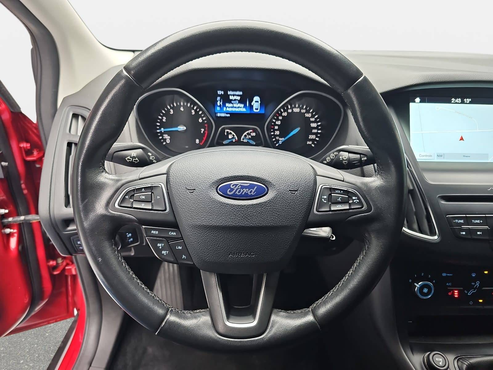 FORD FOCUS 1.0 EB BUSINESS NAVI WINTER P-ASSIST AHK