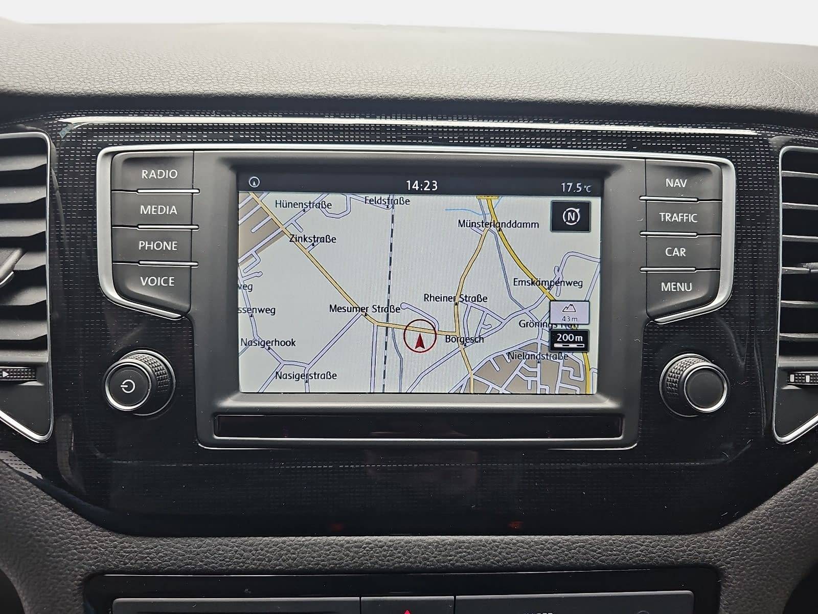 VW GOLF VII SPORTSVAN 1.4 TSI DSG SOUND NAVI AHK