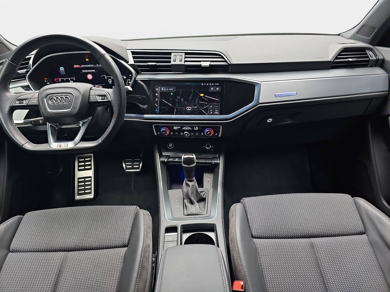 AUDI Q3 35 TFSI DSG S line LED Winter GRA DAB