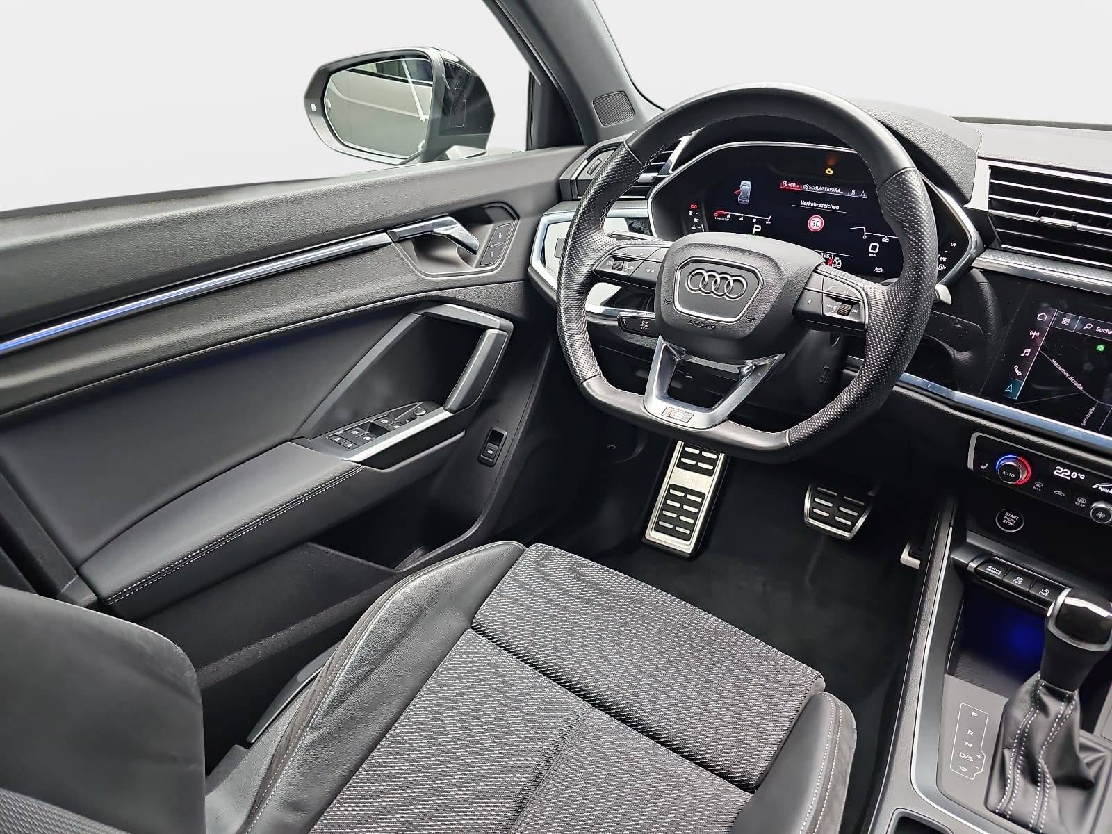 AUDI Q3 35 TFSI DSG S line LED Winter GRA DAB