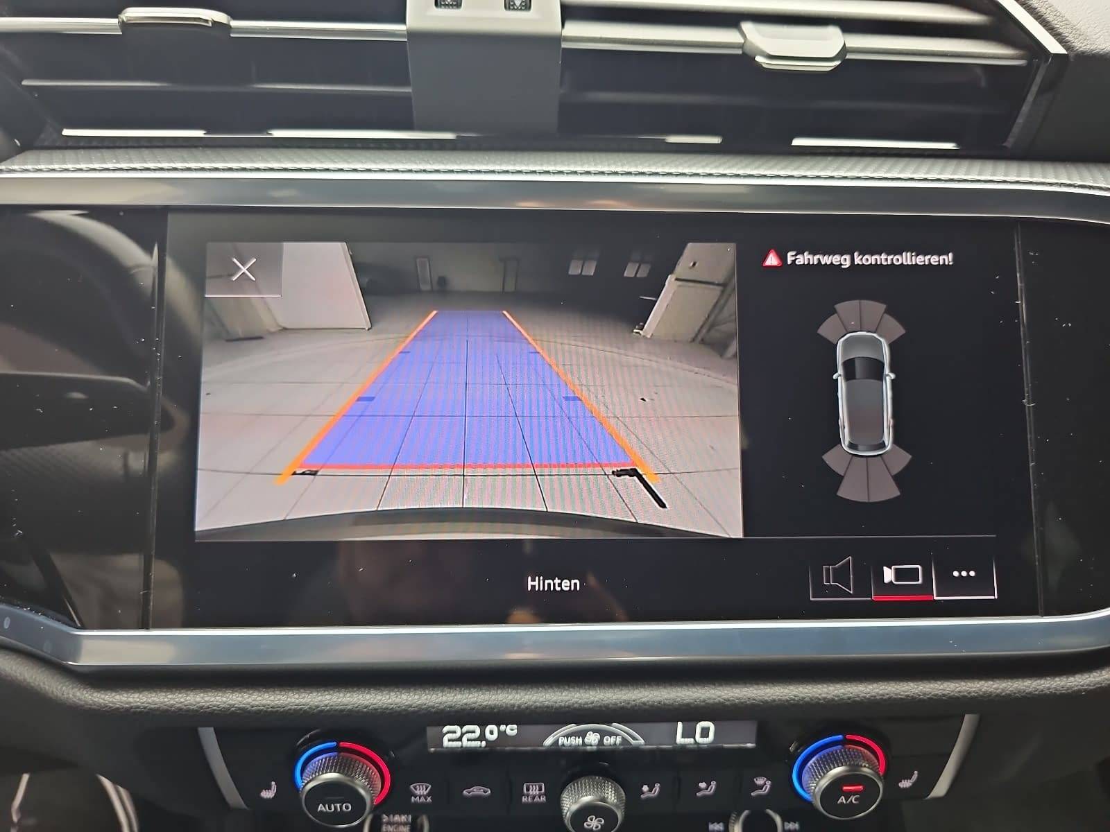 AUDI Q3 35 TFSI DSG S line LED Winter GRA DAB