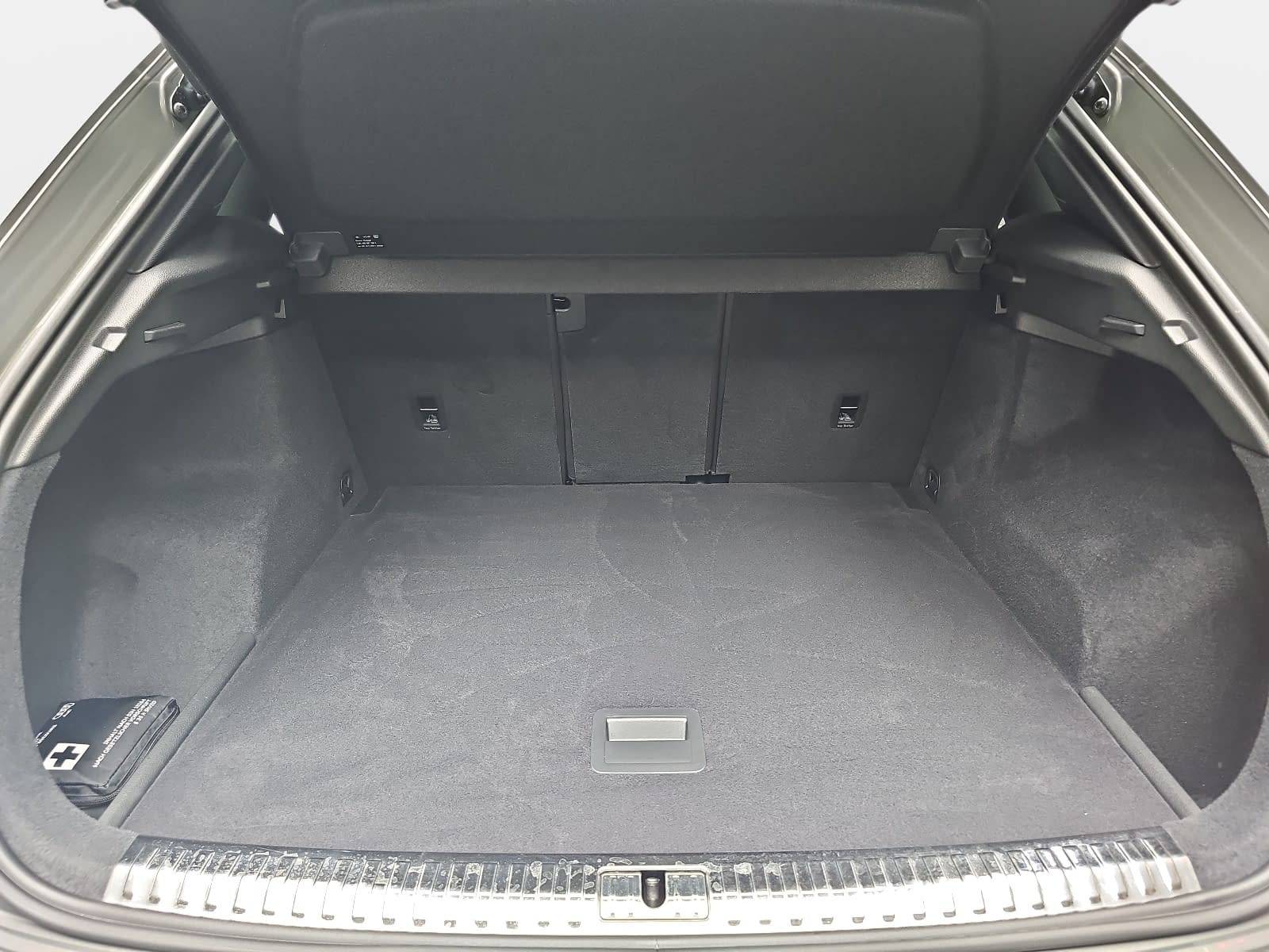 AUDI Q3 35 TFSI DSG S line LED Winter GRA DAB