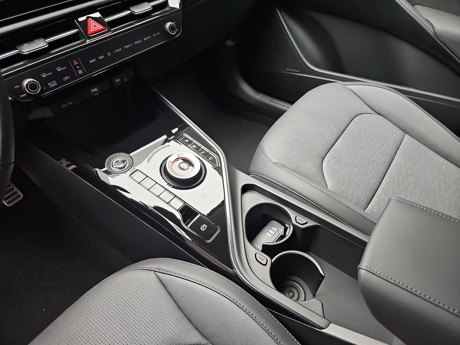 KIA NIRO 1.6 GDI PLUG-IN-HYBRID DCT SPIRIT TECHNOLOGIE RELAX