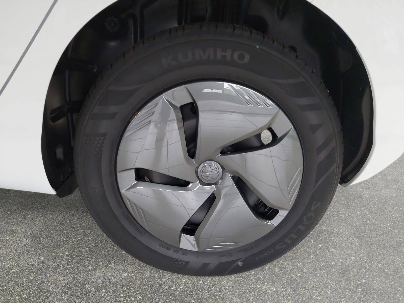 MG MG3 1.5 5MT STANDARD