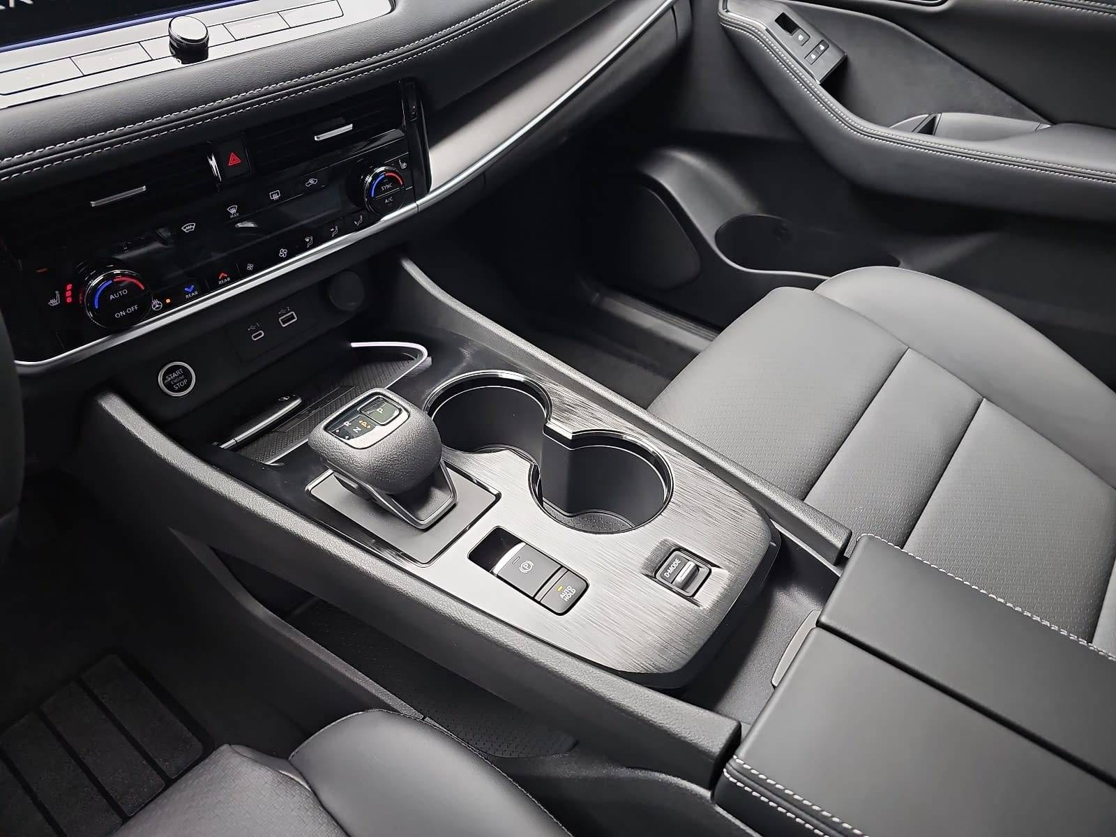 NISSAN X-TRAIL 1.5 VC-T MHEV AUTO. N-CONNECTA PANORAMA 19ZOLL HEAD-UP VOLL-LED