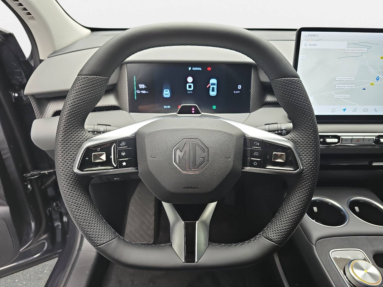 MG S5 EV 64 KWH MY25 LUXURY