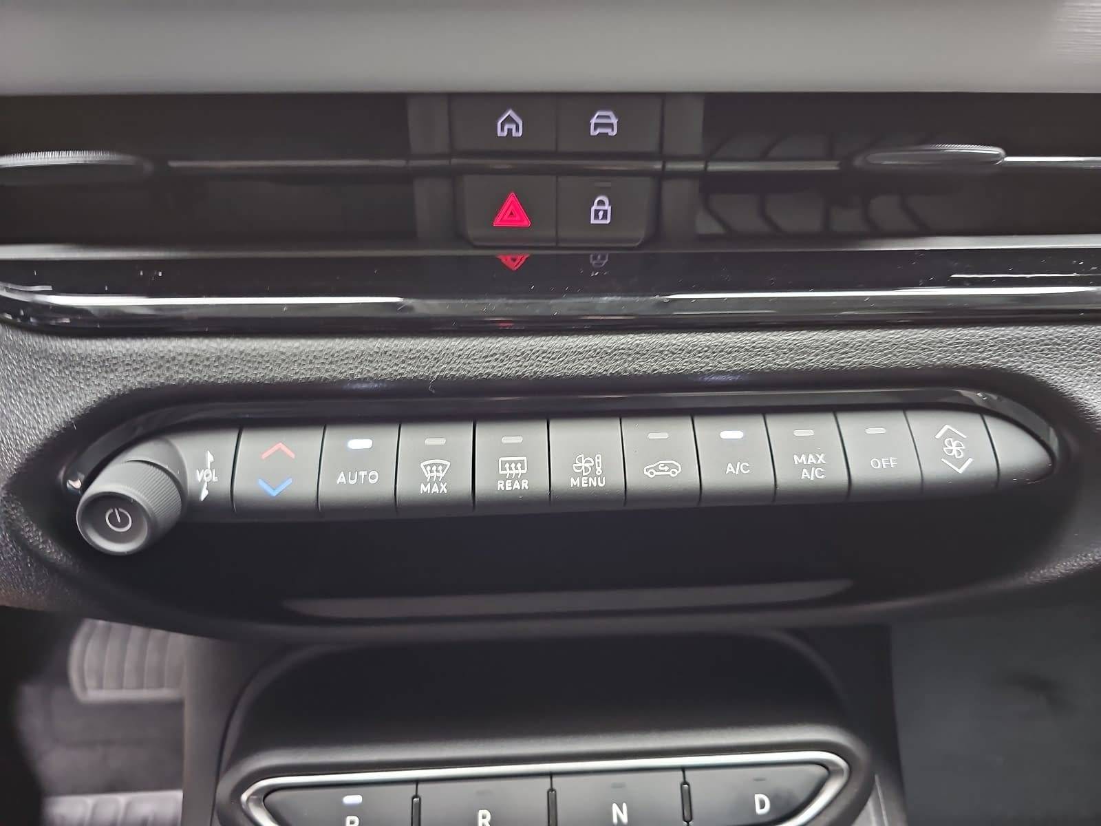 FIAT 600 1.2 T3 HYBRID DCT BUSINESS EDITION MJ26 ALLWETTERREIFEN