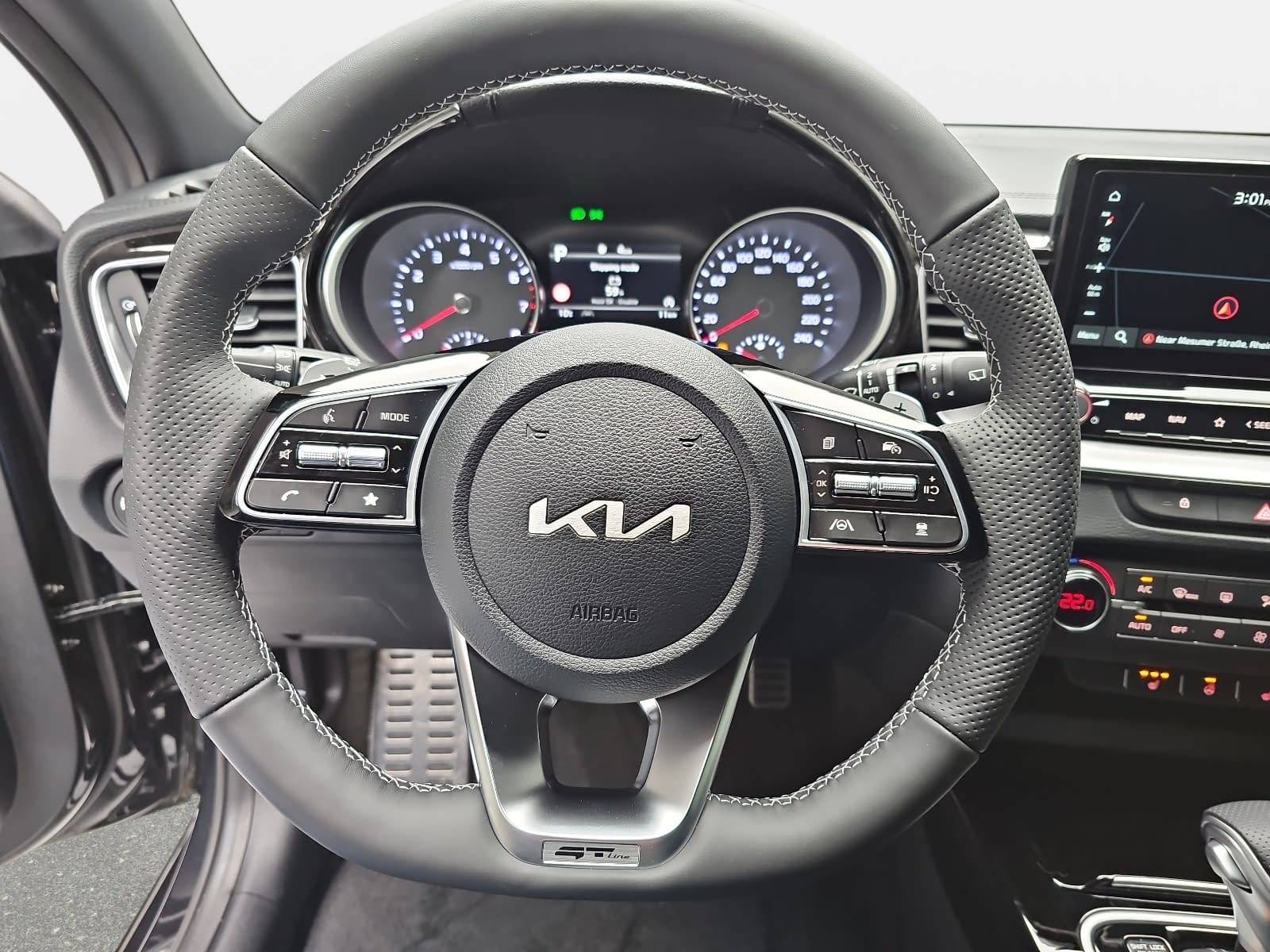 KIA CEED SW 1.5 T-GDI DCT7 GT-LINE