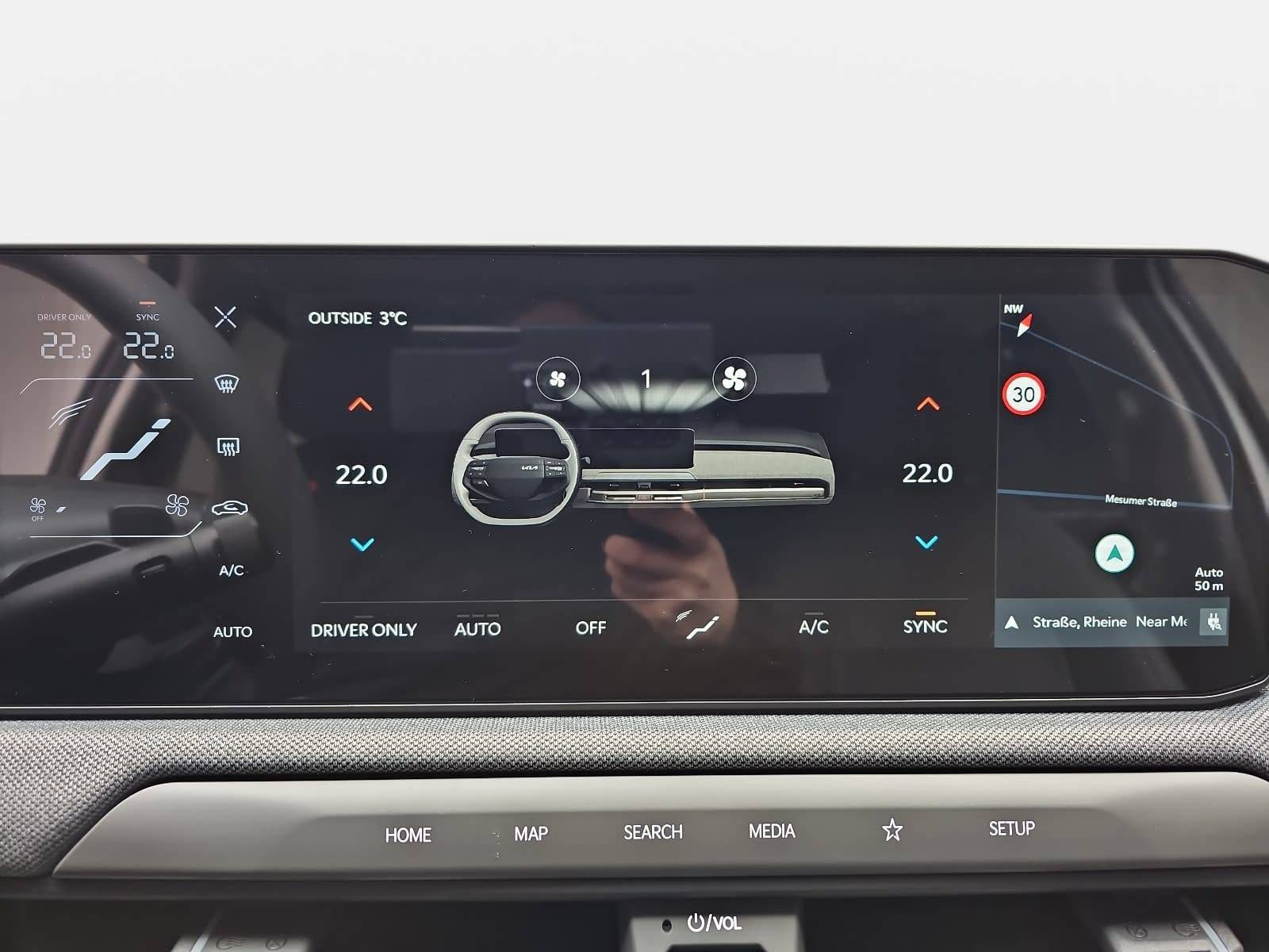 KIA EV3 81.4 KWH EARTH MJ26 WINTER BUSIN. UPGRADE DRIVEWISE-PARK DESIGN SOUND