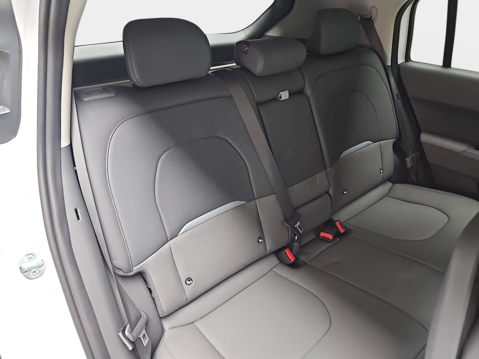 KIA EV3 81.4 KWH EARTH MJ26 WINTER BUSIN. UPGRADE DRIVEWISE-PARK DESIGN SOUND