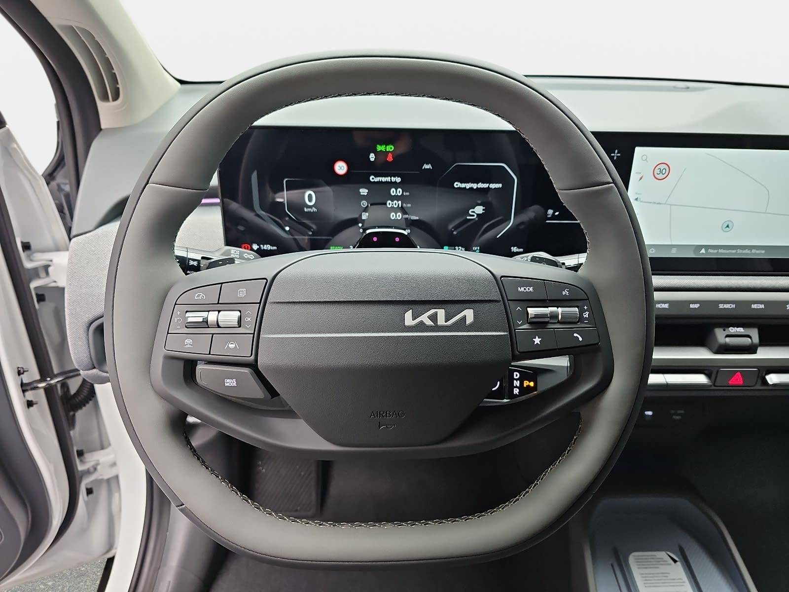 KIA EV3 81.4 KWH EARTH MJ26 WINTER BUSIN. UPGRADE DRIVEWISE-PARK DESIGN SOUND