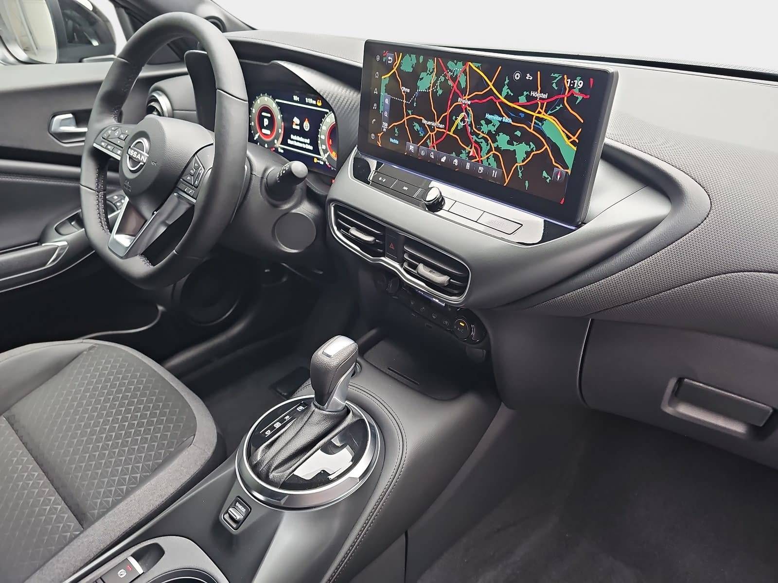 NISSAN JUKE 1.0 DIG-T 5T AUTO. N-CONNECTA NAVI WINTER