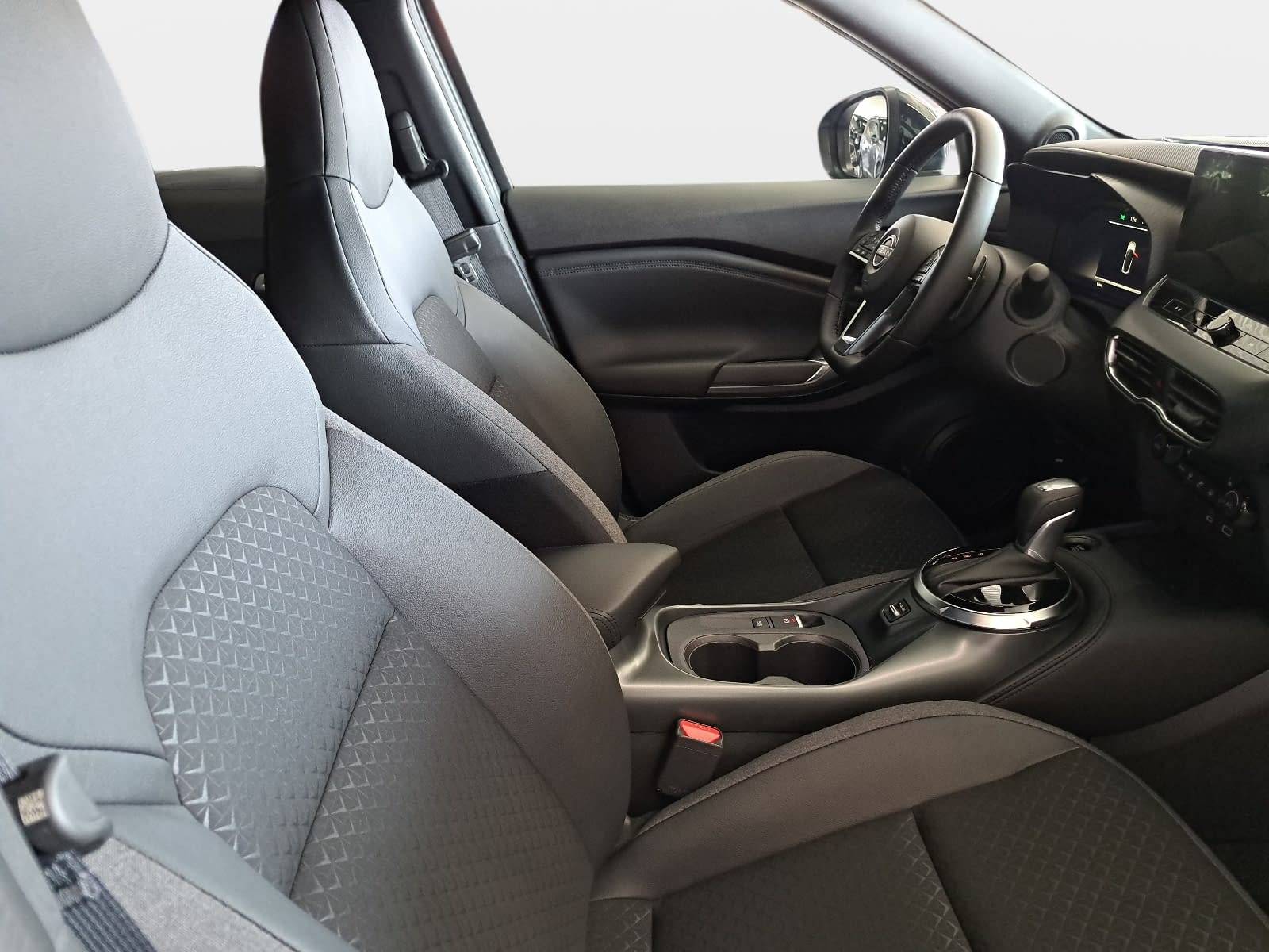 NISSAN JUKE 1.0 DIG-T 5T AUTO. N-CONNECTA NAVI WINTER