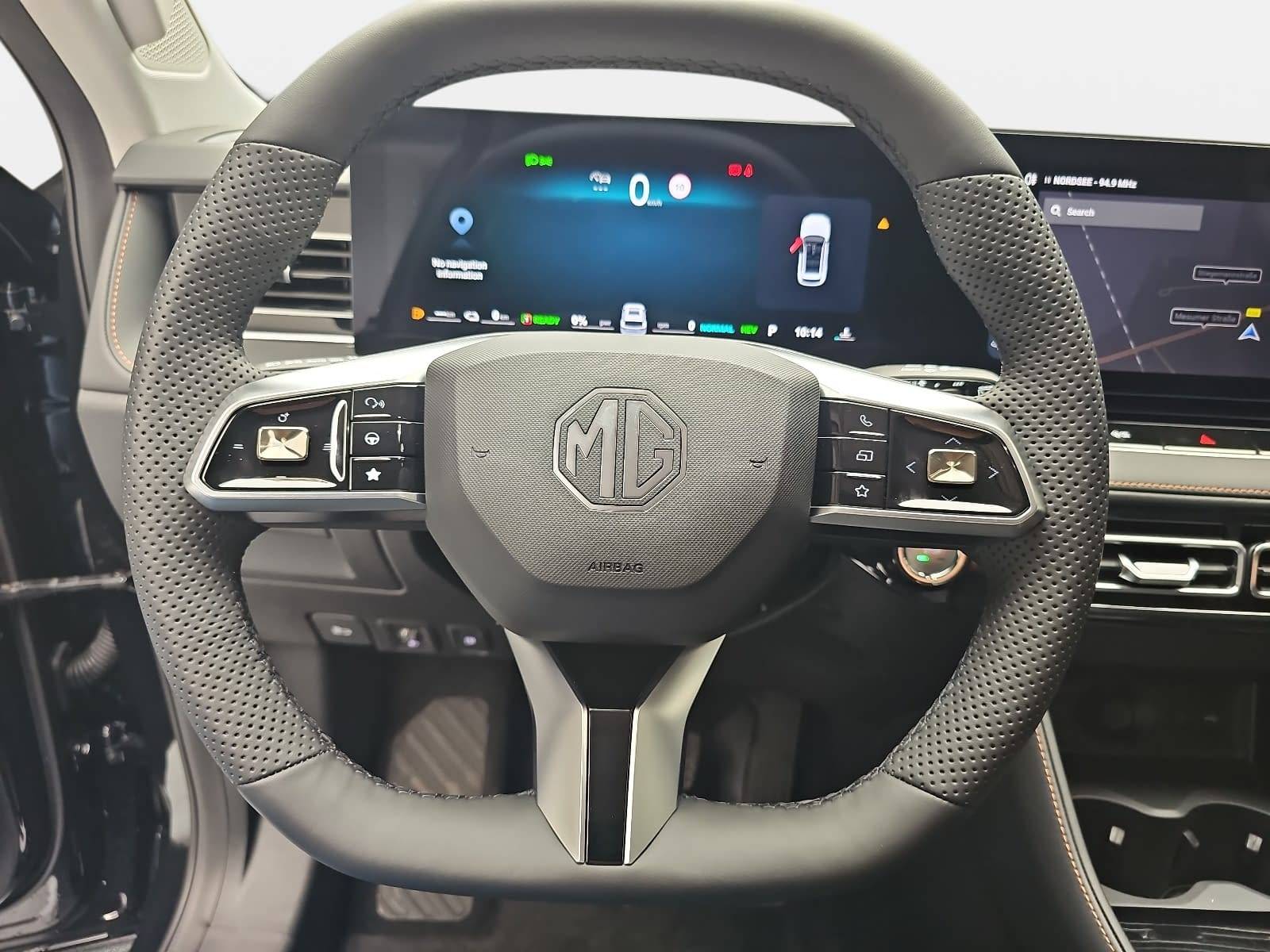 MG HS 1.5 PLUG-IN-HYBRID MY25.5 LUXURY LEDER 360-GRAD-KAMERA 19-ZOLL-LM
