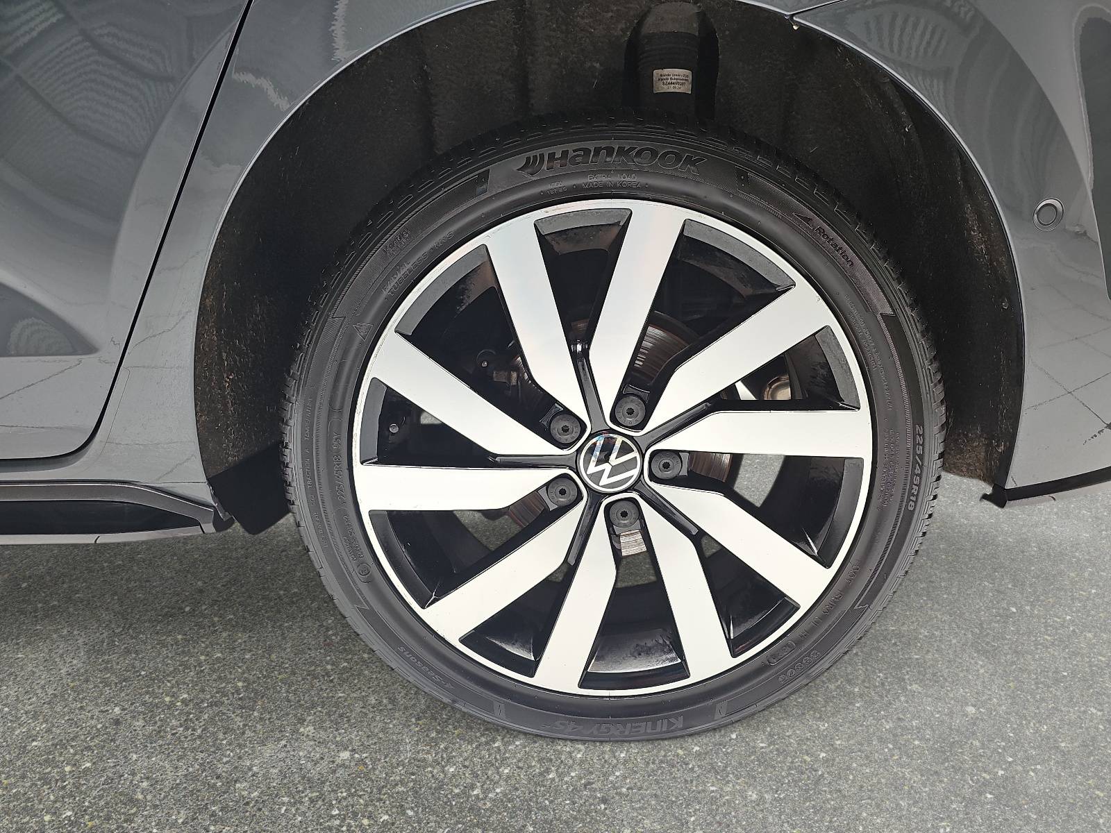 VW TOURAN 1.5 TSI DSG HIGHLINE R-LINE NAVI LED ACC PANO KAME