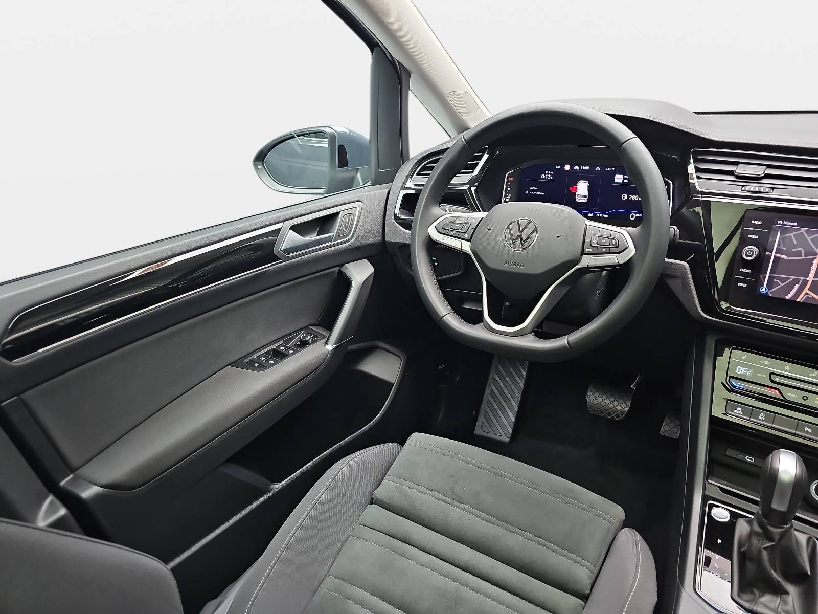 VW TOURAN 1.5 TSI DSG HIGHLINE R-LINE NAVI LED ACC PANO KAME