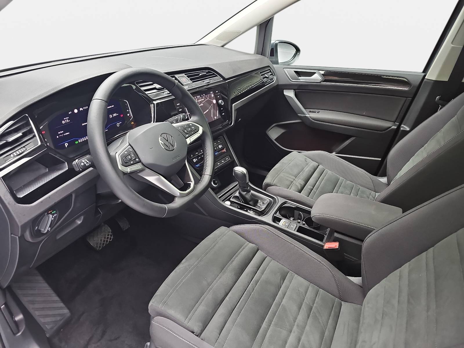 VW TOURAN 1.5 TSI DSG HIGHLINE R-LINE NAVI LED ACC PANO KAME