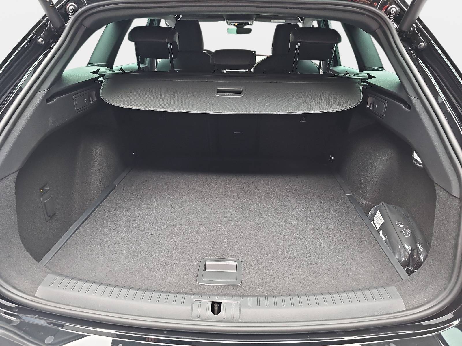 CUPRA LEON ST 1.5 ETSI DSG LED KLIMAAUTO ACC FULL-LINK EL.HECKKL