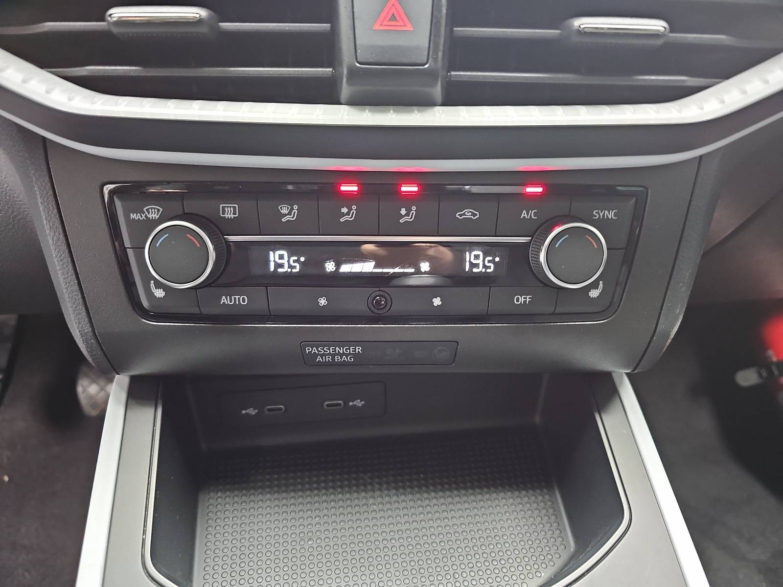 SEAT ARONA 1.0 TSI MOVE! NAVI LED KLIMAAUTO FULL-LINK DAB LM